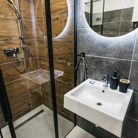 Petra Voka Aparthotel *